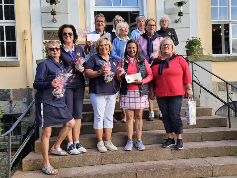 Ausflug der Schleimöwen zu den Eichkatzen im GC Altenhof